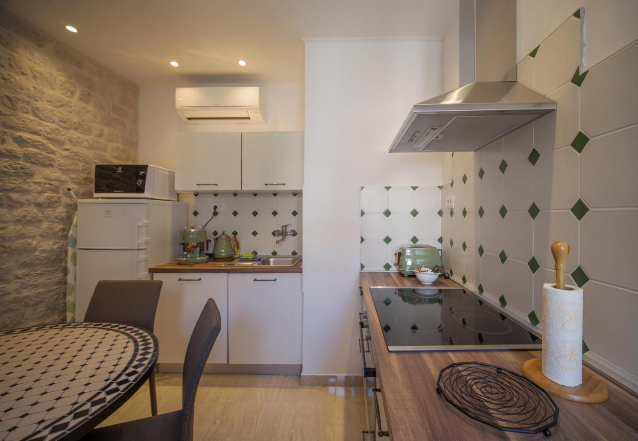 Olive Grove Of Sibenik - Apartment With Gallery エクステリア 写真