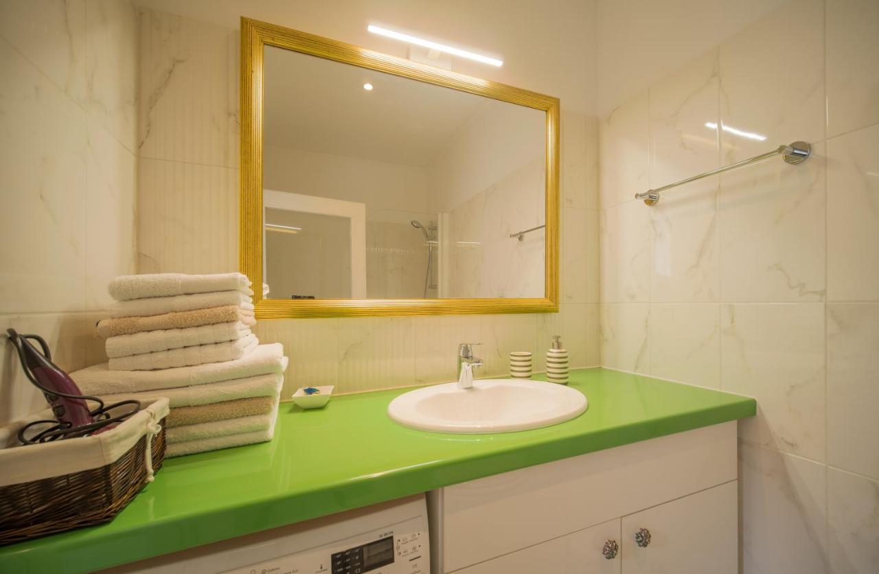 Olive Grove Of Sibenik - Apartment With Gallery エクステリア 写真