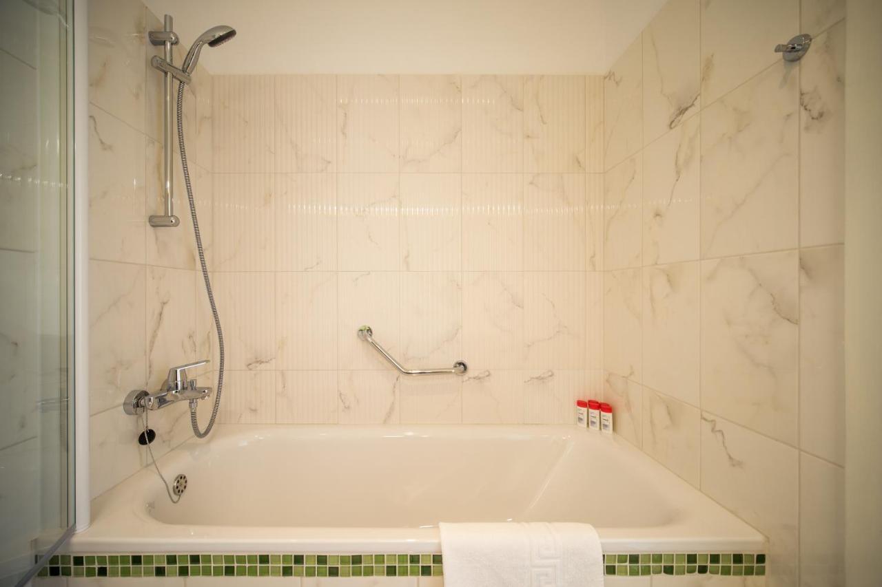 Olive Grove Of Sibenik - Apartment With Gallery エクステリア 写真